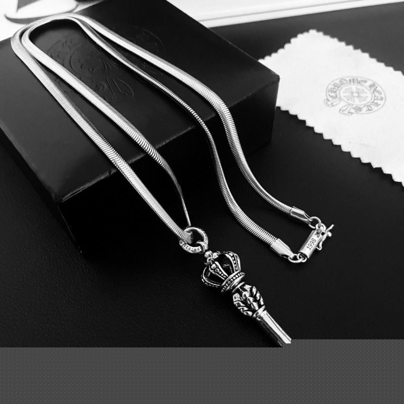 Ch**me He**ts necklaces